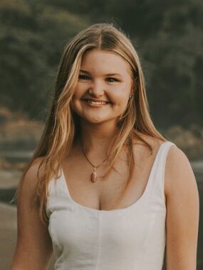 Meet your Posher, Sophia